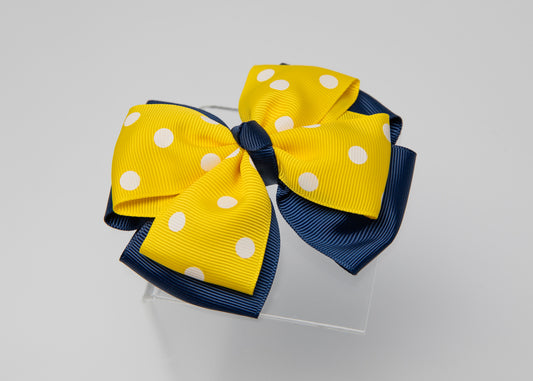 Polka Dot 5 in Bow with clip